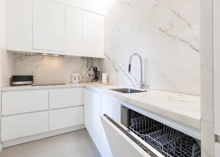 Akicity Opalite Apartment